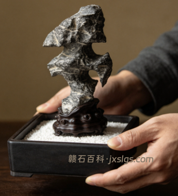 奇石底座多少钱一个