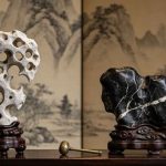 太湖石和灵璧石哪个更适合新手